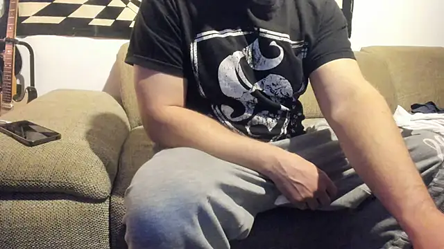 Snapshot of soulfuck92 chatting on December 16, 2025, 2:16 am soulfuck92 online show from December 16, 2025, 2:16 am