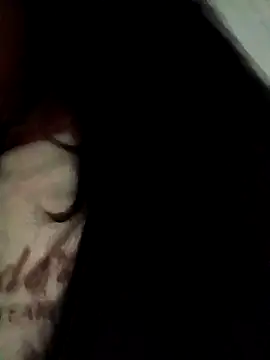 VictoireFeller online show from April 4, 2026, 4:30 am