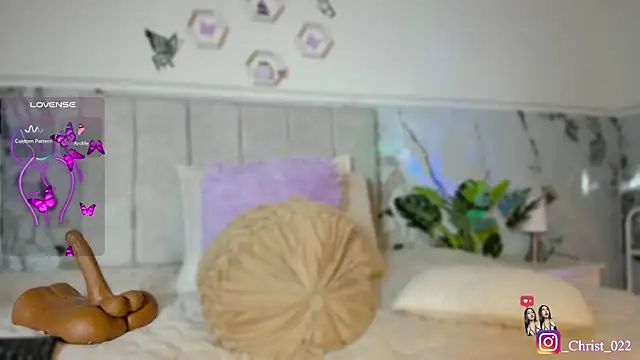 christal cutee online show from November 5, 2025, 3:53 am