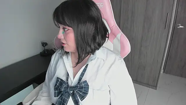 Snapshot of _hikaru_arimura chatting on October 23, 2025, 12:31 am  hikaru arimura online show from October 23, 2025, 12:31 am