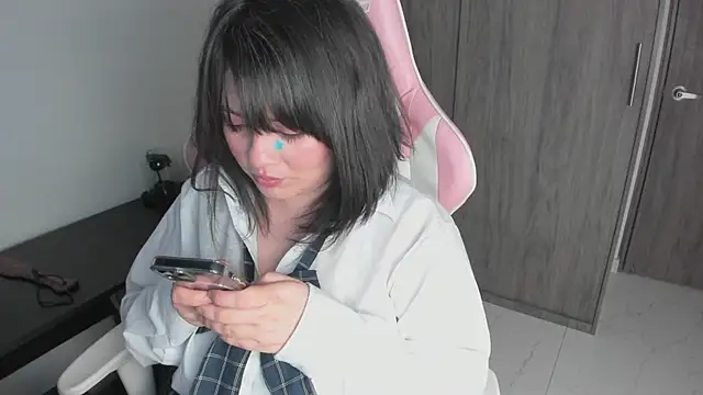 Snapshot of _hikaru_arimura chatting on October 21, 2025, 11:26 pm  hikaru arimura online show from October 21, 2025, 11:26 pm