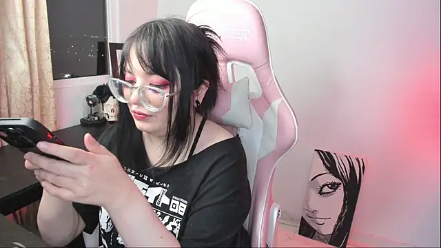 Snapshot of _hikaru_arimura chatting on February 4, 2025, 2:49 am  hikaru arimura online show from February 4, 2025, 2:49 am