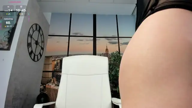 Jelisse Jones online show from November 17, 2025, 10:52 am