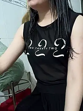 Ngocnhi2k online show from February 22, 2025, 1:46 pm