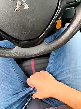 onbifeet online show from October 21, 2025, 1:32 pm