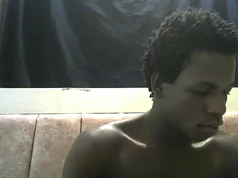 Bigras0011 online show from June 19, 2026, 2:50 am