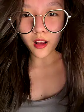 Krixxi22 online show from September 9, 2025, 3:21 pm