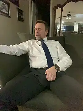 Realybigdill online show from March 31, 2026, 3:52 am