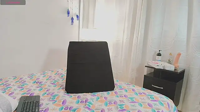 MeganLorensx online show from January 25, 2025, 9:57 pm