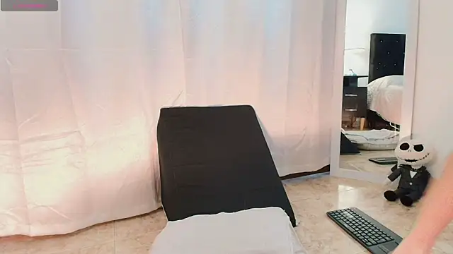 MeganLorensx online show from March 19, 2026, 8:31 pm