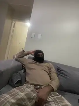 jaytee198610 online show from April 7, 2026, 5:48 pm