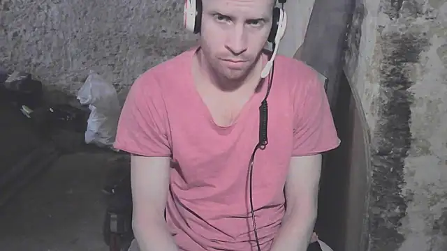 Snapshot of GoodSeksLove chatting on March 7, 2025, 1:29 pm GoodSeksLove online show from March 7, 2025, 1:29 pm