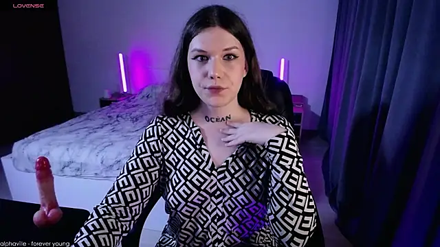 MicheleDoll online show from August 4, 2026, 7:40 pm