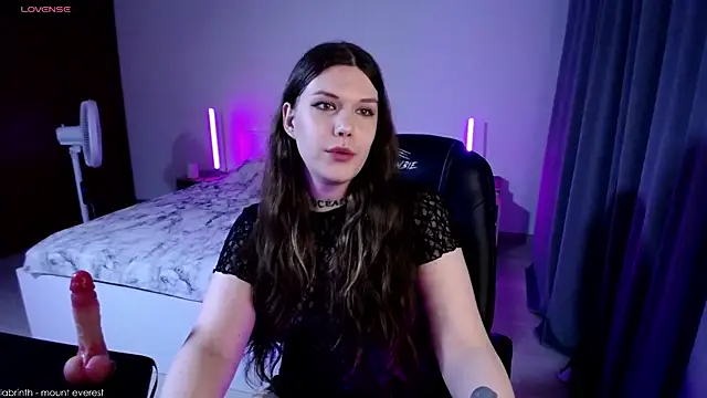 MicheleDoll online show from July 13, 2026, 7:57 pm