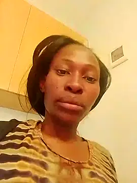 LOVELY-2BERRY online show from October 2, 2025, 5:11 am