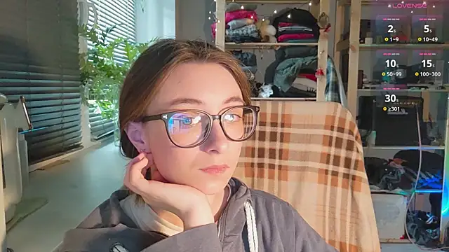 monlight  dana online show from March 18, 2025, 1:23 pm