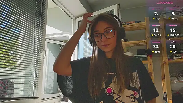 monlight  dana online show from September 28, 2025, 1:07 pm