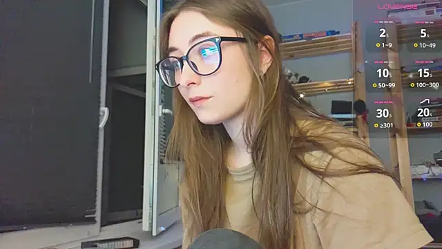 monlight  dana online show from October 2, 2025, 8:23 pm