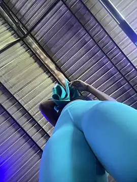 Berry Bans online show from September 26, 2025, 5:20 pm