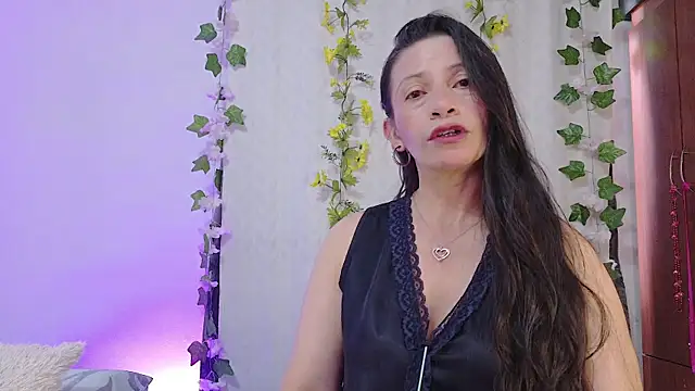 cattaleya1476 online show from June 26, 2026, 5:19 pm