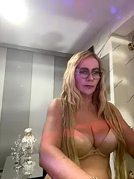 LARIANA RIVERA23 online show from November 29, 2025, 5:51 am