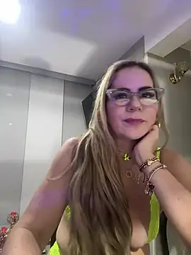 LARIANA RIVERA23 online show from March 19, 2025, 6:14 am