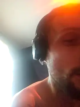 Snapshot of hungandtatted666 chatting on November 14, 2025, 1:15 pm hungandtatted666 online show from November 14, 2025, 1:15 pm