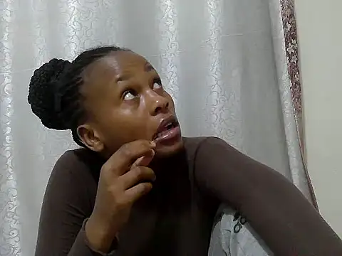 Snapshot of tinabestdoll chatting on October 5, 2025, 12:34 am tinabestdoll online show from October 5, 2025, 12:34 am