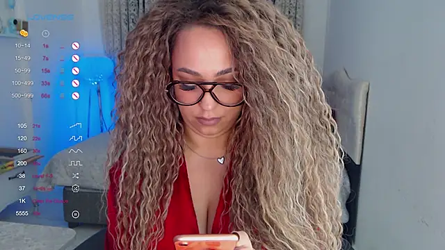  Just a queen 3 online show from December 16, 2025, 9:02 am