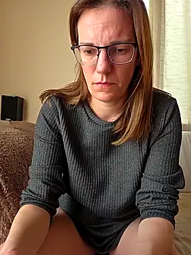 SpiceLea online show from February 28, 2026, 2:50 pm