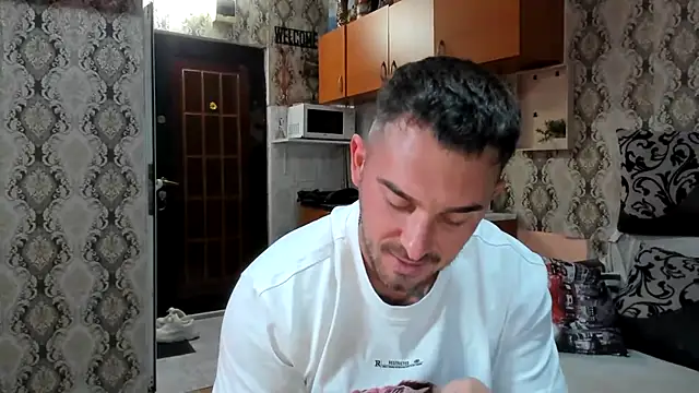 Jonmusclemaster online show from October 5, 2025, 6:53 pm