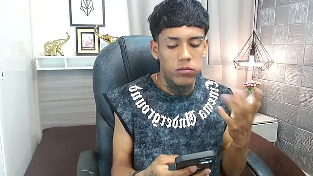 Alan Cute18 online show from February 22, 2026, 12:40 pm