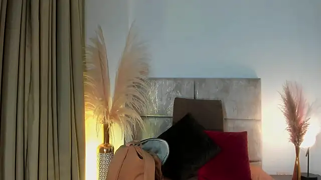 AlissaNix online show from February 25, 2025, 9:58 pm