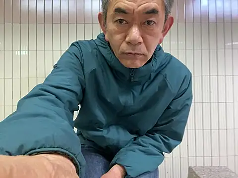 Snapshot of ge3noxxx chatting on January 18, 2026, 5:38 pm ge3noxxx online show from January 18, 2026, 5:38 pm
