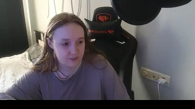 KatrinaFlam online show from December 9, 2024, 4:45 am