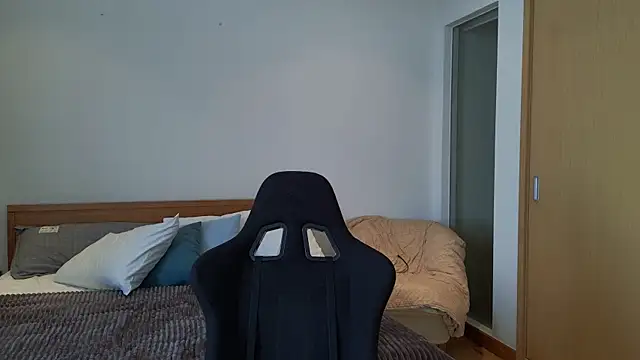 VanessaBayer2 online show from March 8, 2025, 7:49 am