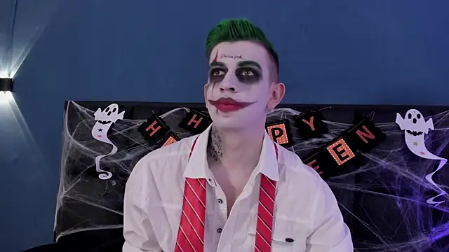 MikaelSlow online show from October 21, 2025, 4:01 am