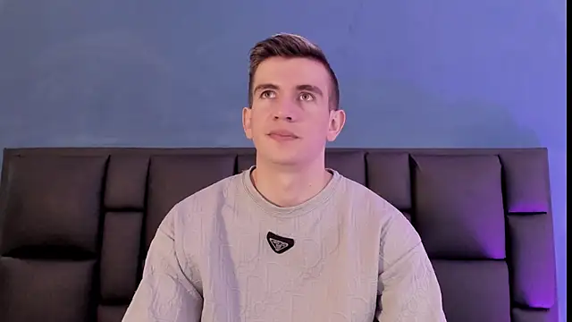 Snapshot of MikaelSlow chatting on February 19, 2026, 3:25 am MikaelSlow online show from February 19, 2026, 3:25 am