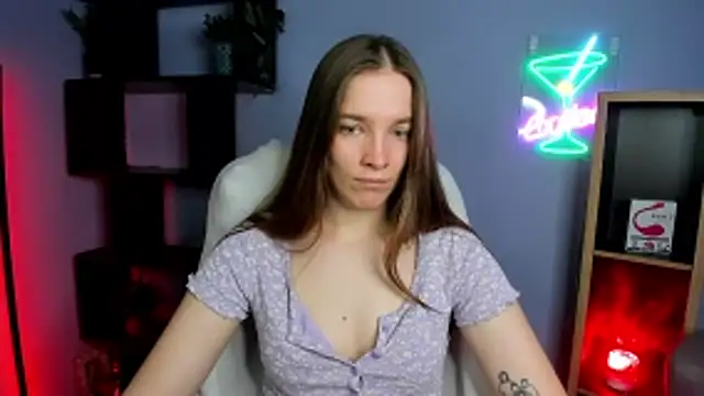 kenzie x online show from December 1, 2025, 7:42 am