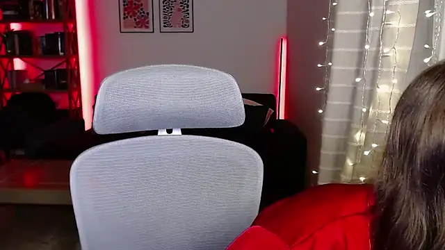 kenzie x online show from February 14, 2026, 6:02 am