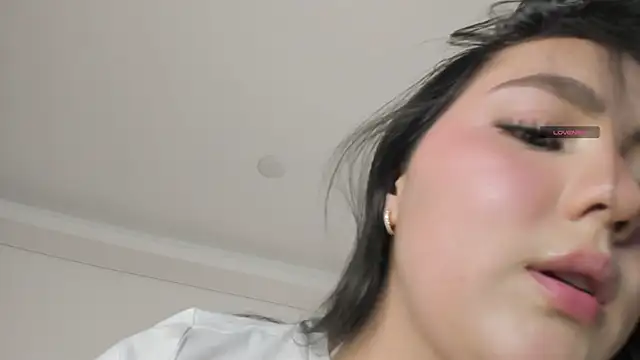 Snapshot of im_alejandra_ chatting on February 27, 2026, 4:56 am im alejandra online show from February 27, 2026, 4:56 am