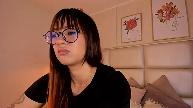 Aily Yozuko online show from September 16, 2025, 2:34 am