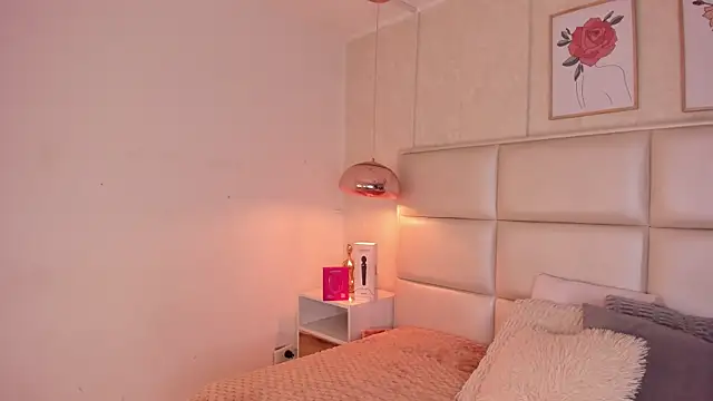 Snapshot of Aily_Yozuko chatting on March 4, 2026, 2:41 am Aily Yozuko online show from March 4, 2026, 2:41 am