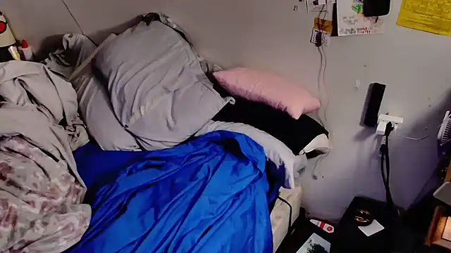 ROCKHARDDADDY86 online show from January 13, 2026, 6:23 pm