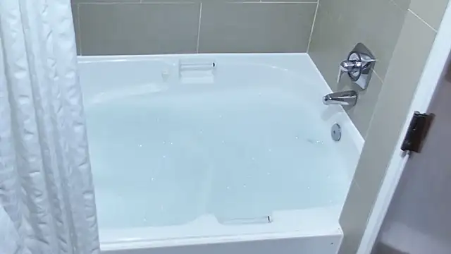 Snapshot of ROCKHARDDADDY86 chatting on June 12, 2026, 3:48 am ROCKHARDDADDY86 online show from June 12, 2026, 3:48 am