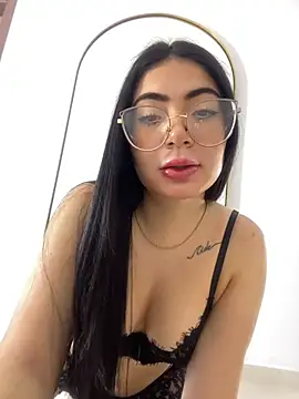 Mia 222 online show from March 12, 2026, 11:58 am