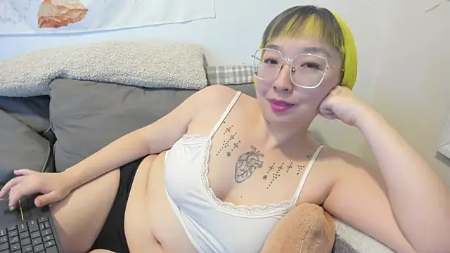 luxgray online show from February 14, 2026, 11:16 pm