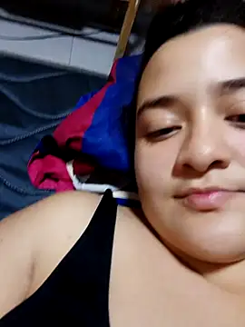 Liancy online show from November 9, 2025, 4:44 pm