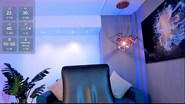 IsabellaaJoness online show from April 8, 2026, 11:44 am