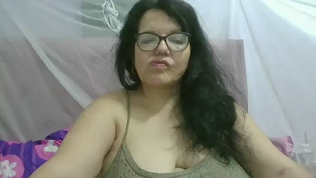 kassandra02 online show from July 17, 2026, 2:09 am